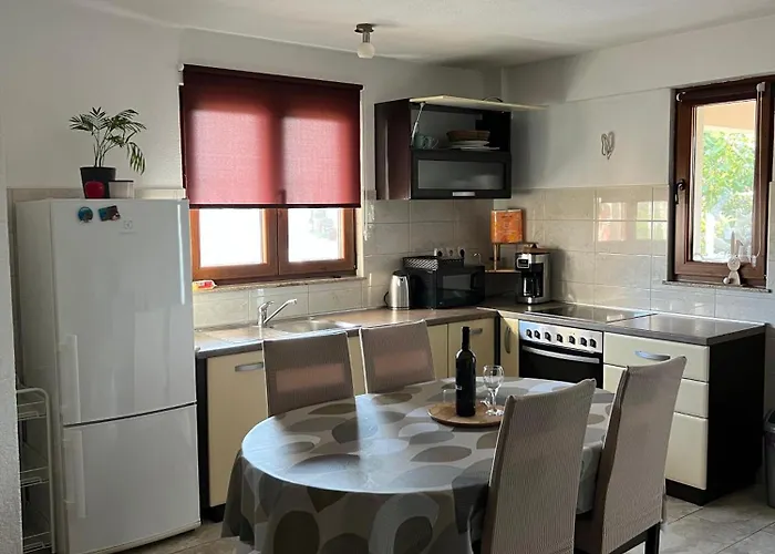 Apartment Apartmani Predovan *