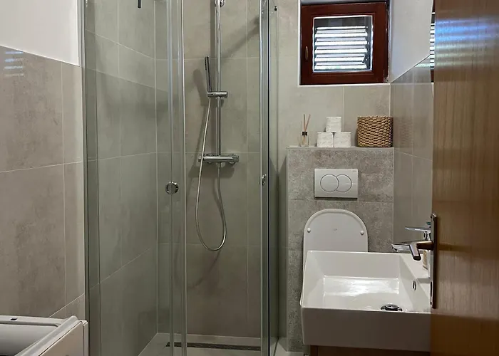 Apartmani Predovan * Vrsi