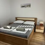 Apartmani Predovan Vrsi