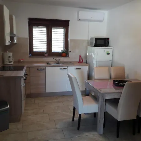 Predovan Apartamento *